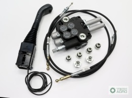 Zestaw do Ładowacz TUR -Rozdzielacz 80L2-sekcyjny + Joystick z przyciskiem + Elementy złączne + Linki na kulkę 1500mm VOIMA